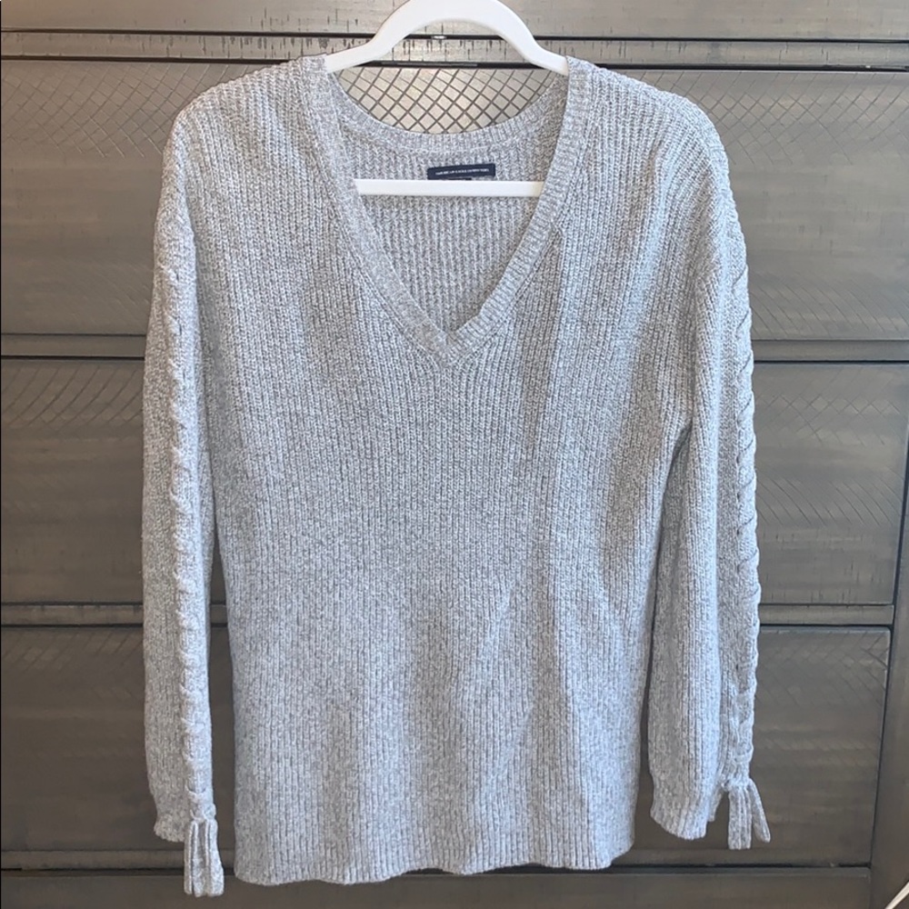 American Eagle Sweater
